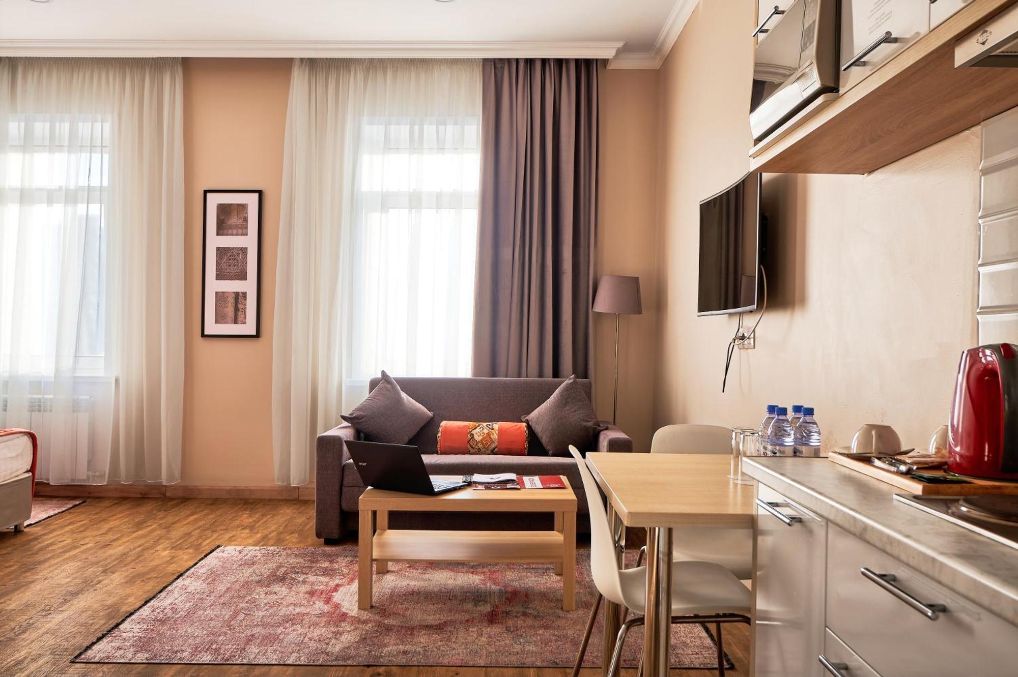 Aisha Bibi Hotel & Spa Astana Eksteriør billede