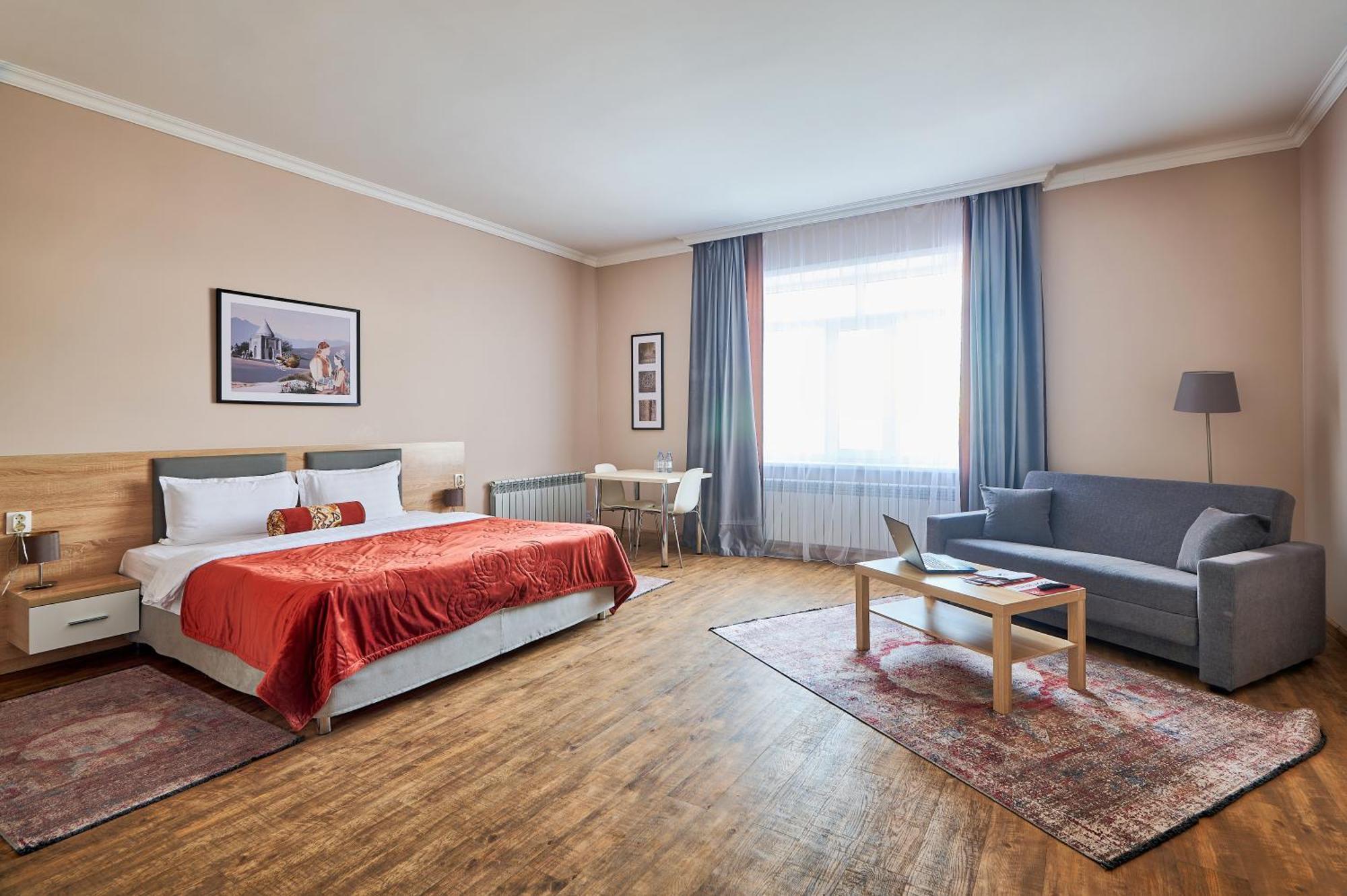 Aisha Bibi Hotel & Spa Astana Eksteriør billede